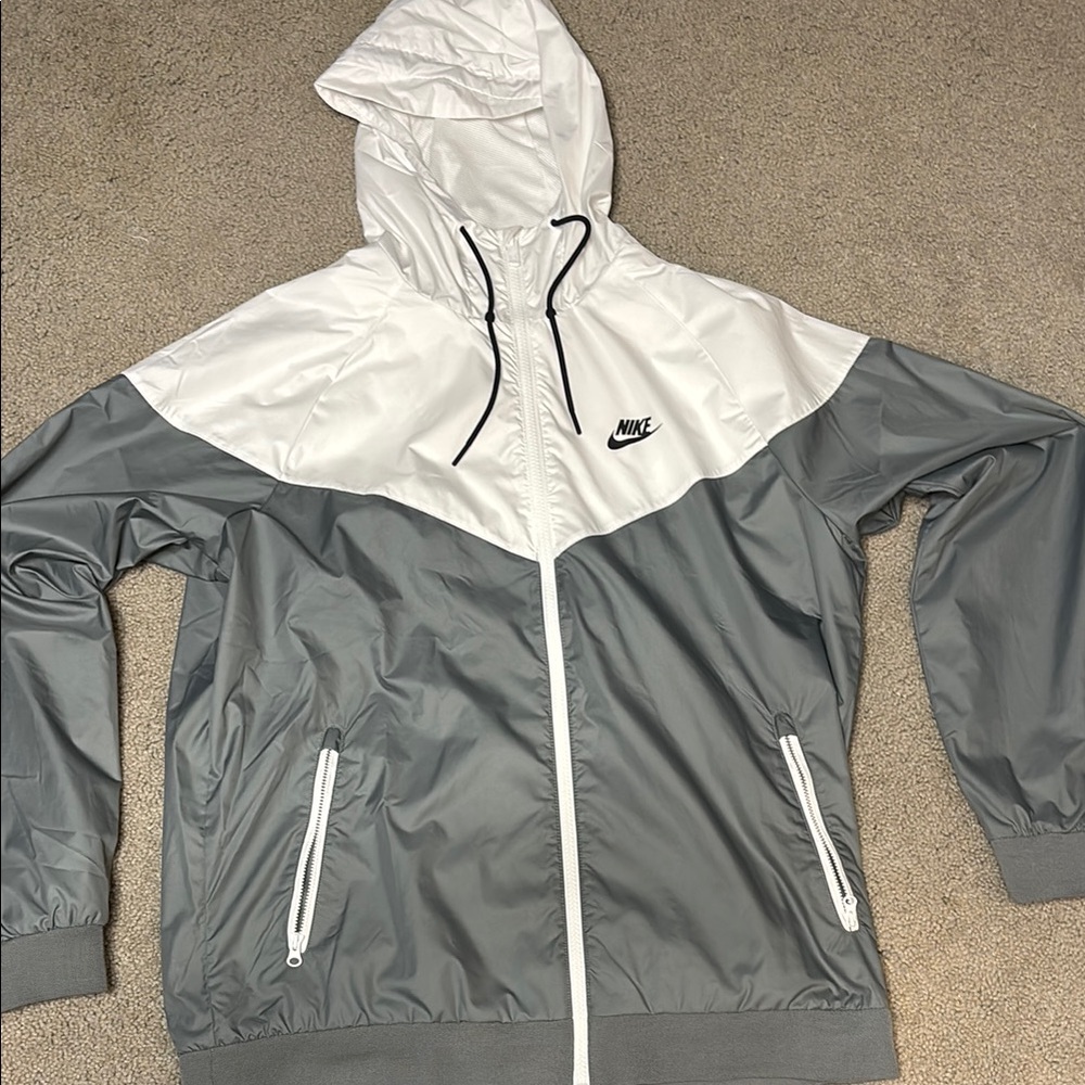 Nike Gray and White Windbreaker with Chevron Design